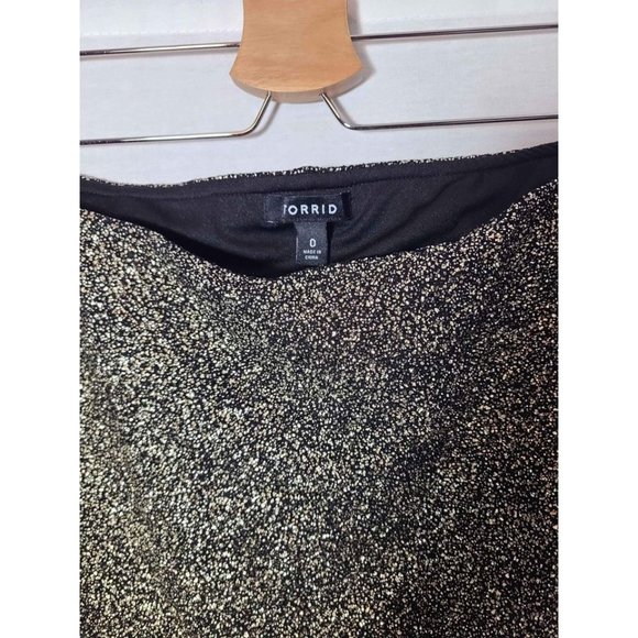 TORRID gold glitter skirt- Size 0/Large - Picture 2 of 4
